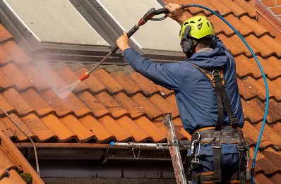Démoussage et hydrofuge de toiture à Sorèze